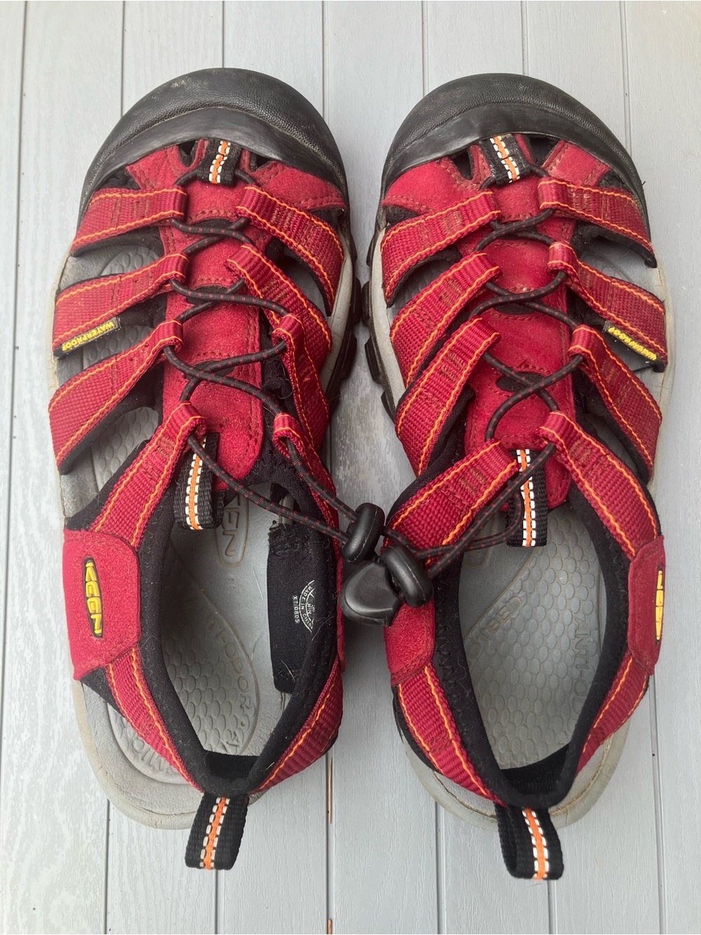 Keen Sandals US Womens 8 Red Waterproof Hiking Closed Toe